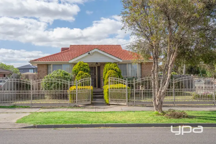 102 Rokewood Crescent, Meadow Heights VIC 3048