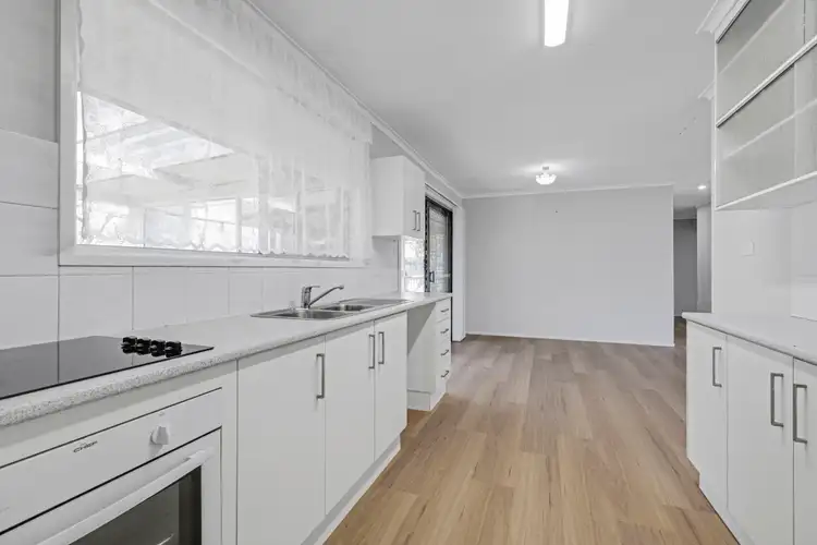 Fifth view of Homely house listing, 4 Summerland Key, Broadbeach Waters QLD 4218