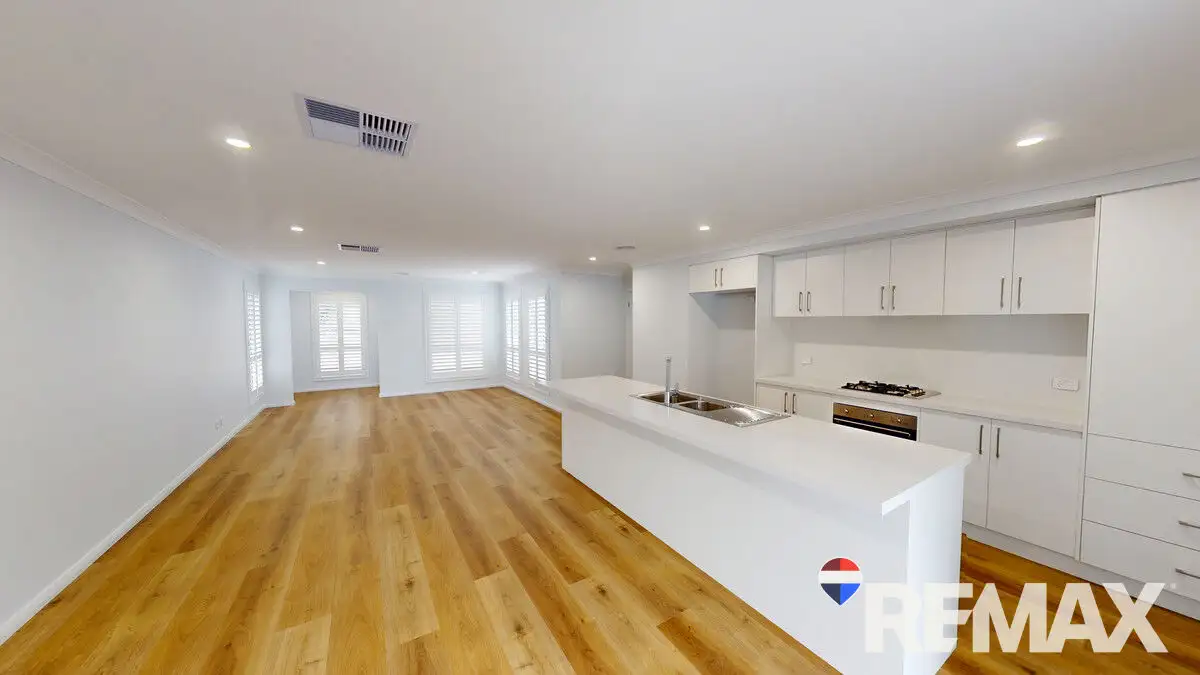 Main view of Homely unit listing, 2/12 Fitzroy Street, Junee NSW 2663