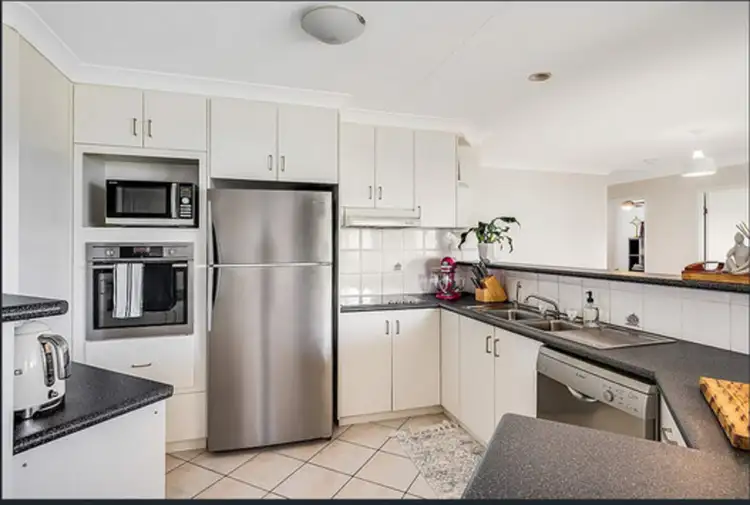 Second view of Homely house listing, 4 Bouganvillea Drive, Middle Ridge QLD 4350