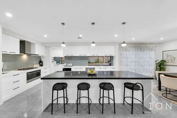Third view of Homely house listing, 72 Cresthaven Boulevard, Berwick VIC 3806
