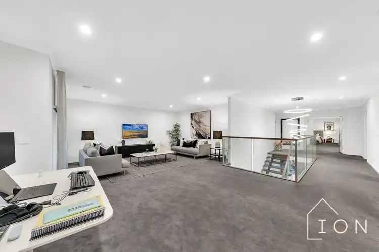 Fifth view of Homely house listing, 72 Cresthaven Boulevard, Berwick VIC 3806