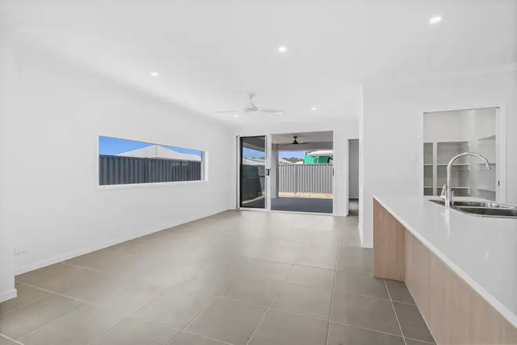Fifth view of Homely house listing, 52 Currawong Circuit, Worongary QLD 4213