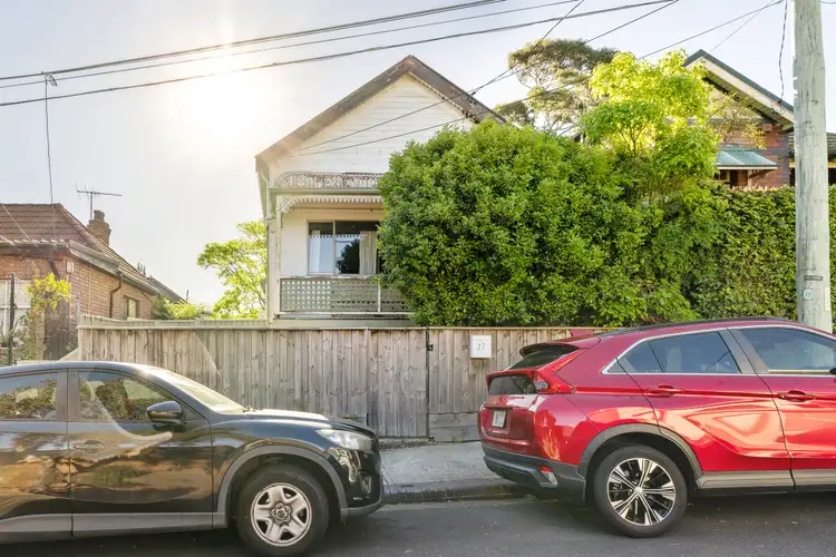 27 Quarry Street, Tempe NSW 2044