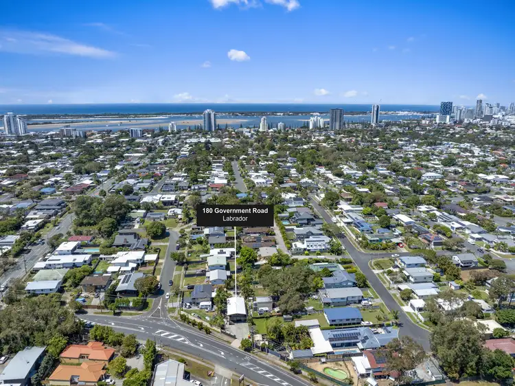180 Government Road, Labrador QLD 4215