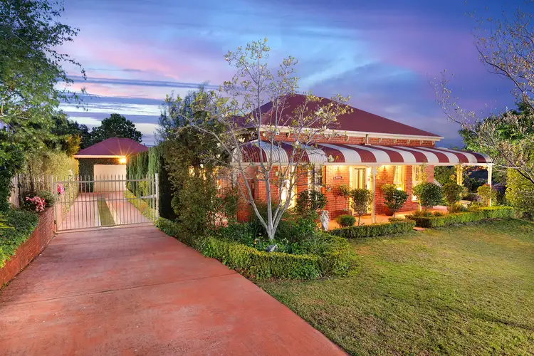 Second view of Homely house listing, 10 The Court, Wodonga VIC 3690