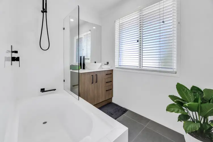 Fourth view of Homely townhouse listing, 105/2-10 Coolgardie Street, Elanora QLD 4221