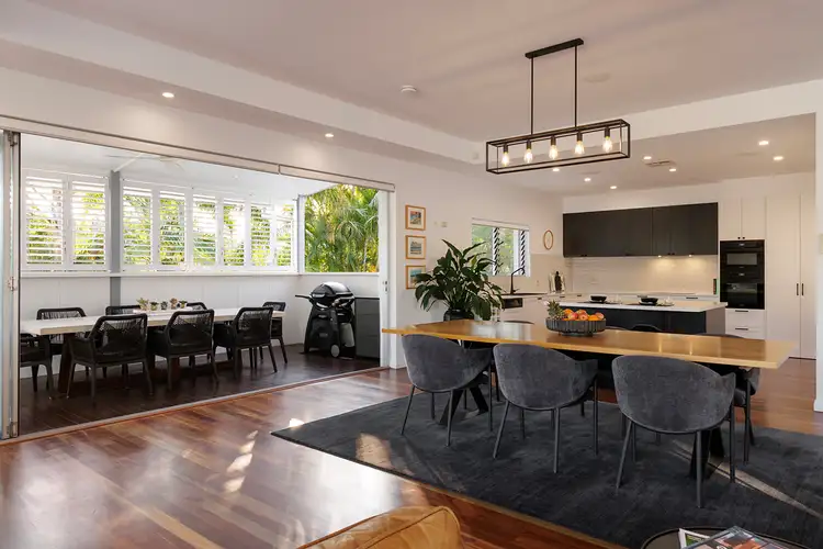 8 Cooran Court, Noosa Heads QLD 4567