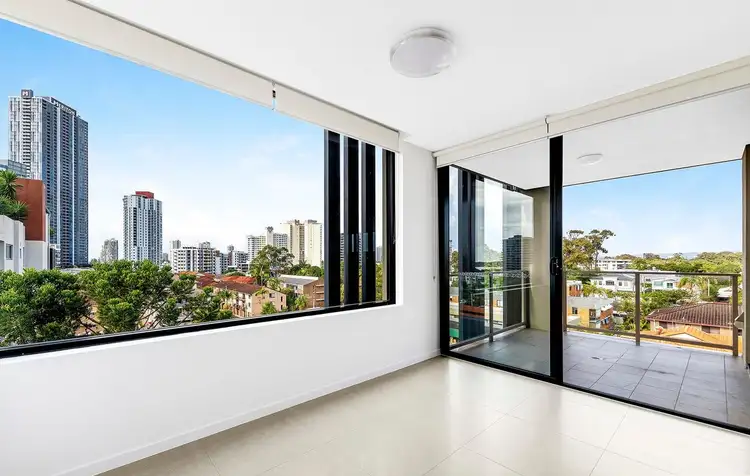 30/43 Lenneberg Street, Southport QLD 4215