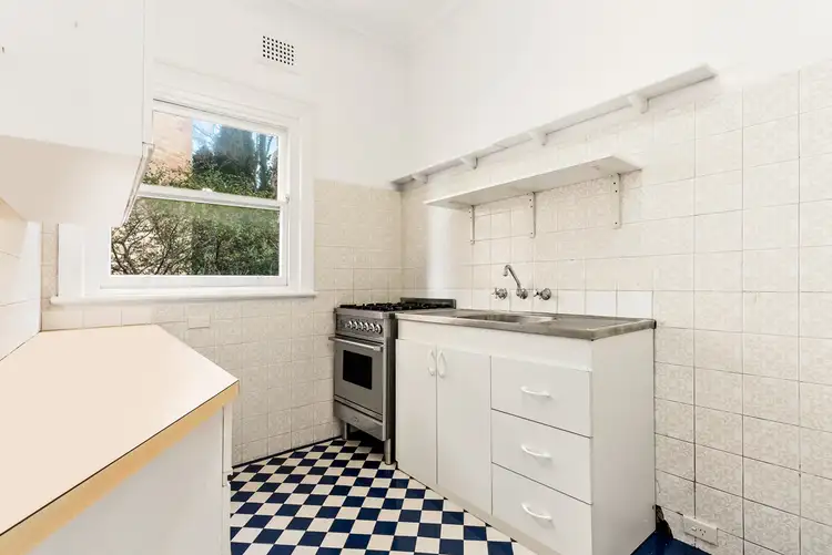 Fifth view of Homely apartment listing, 5/3 Holdsworth Avenue, Elizabeth Bay NSW 2011