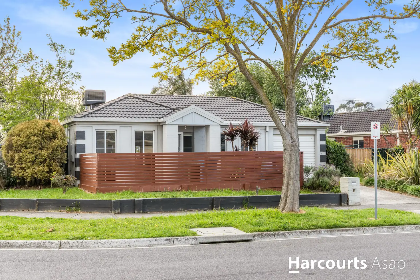 Main view of Homely house listing, 10 Earlwood Street, Narre Warren South VIC 3805