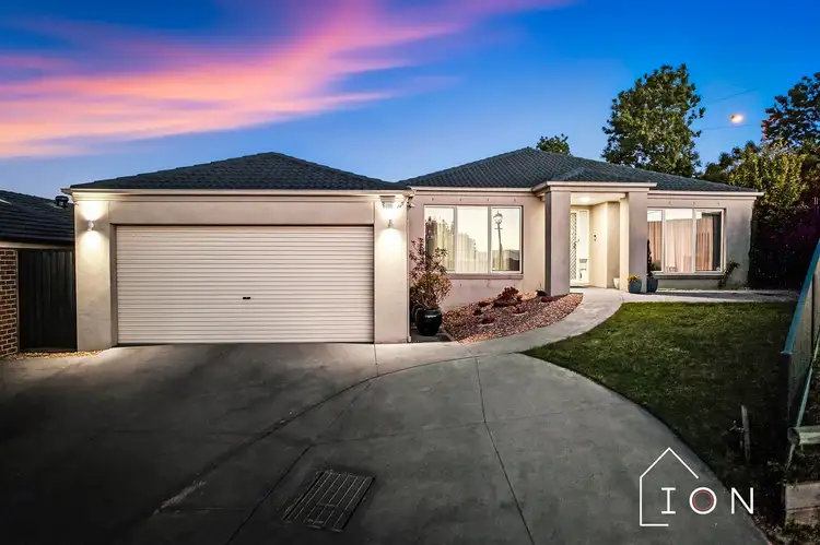 2 McGowan Drive, Skye VIC 3977