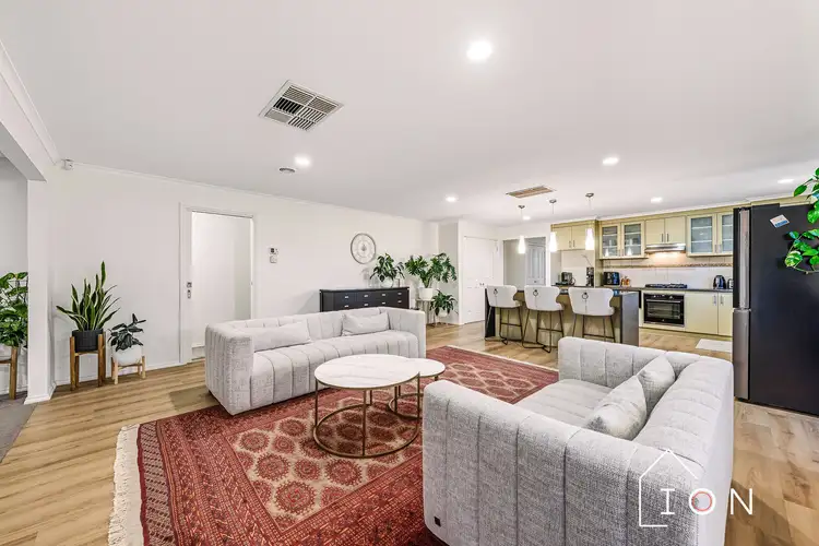Sixth view of Homely house listing, 2 McGowan Drive, Skye VIC 3977