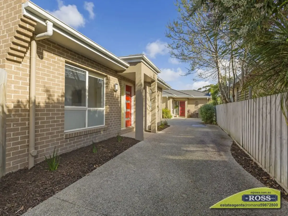 Main view of Homely unit listing, 2/24 Palm Grove, Dromana VIC 3936