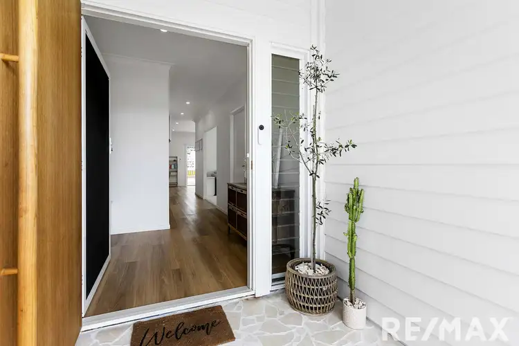 Second view of Homely house listing, 10 Sorrel Court, Nikenbah QLD 4655