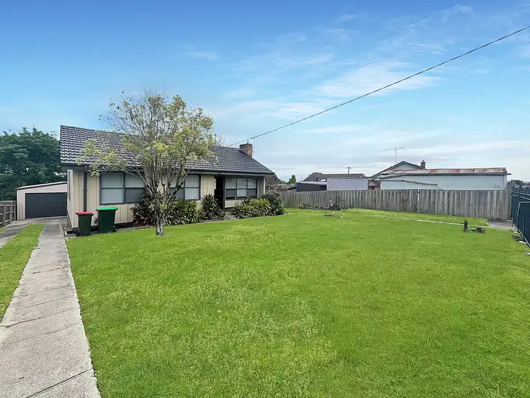 19 Lyndon Crescent, Traralgon VIC 3844