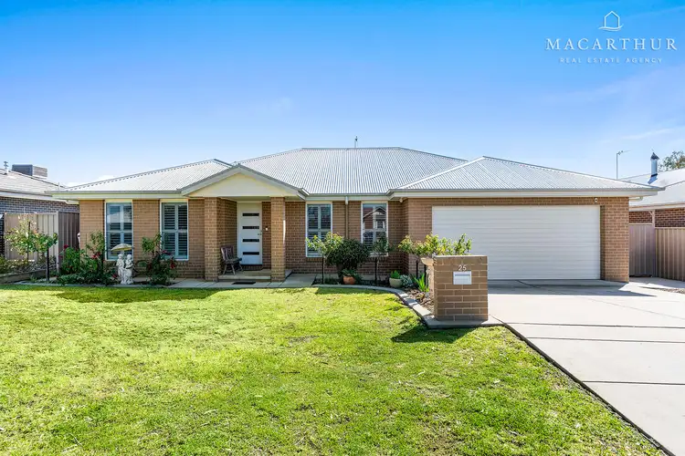 25 Gibson Street, Boorooma NSW 2650