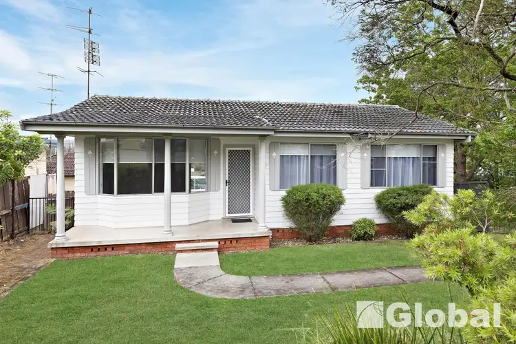 37 Turnbull Street, Fennell Bay NSW 2283