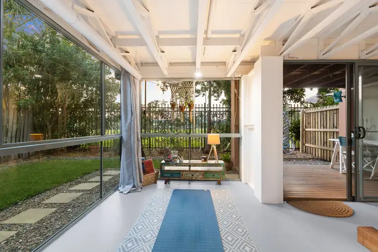 20 Fairway Drive