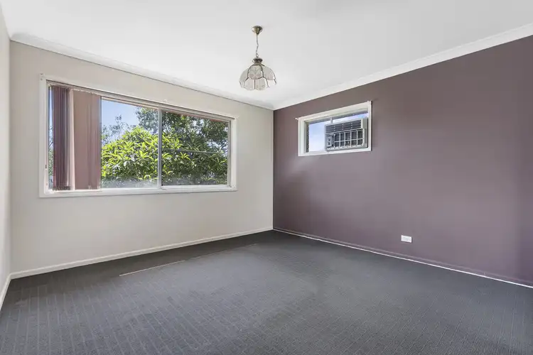 Fifth view of Homely house listing, 4 Parari Street, Mansfield QLD 4122