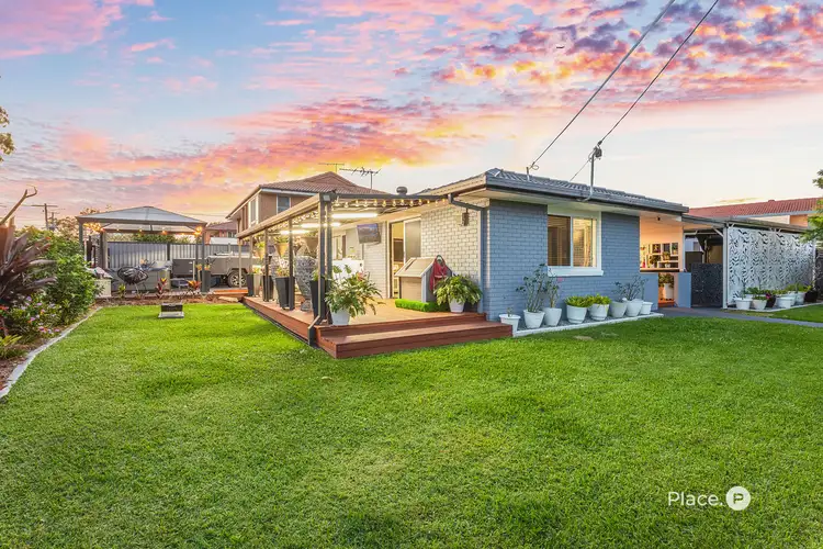 2 Farsley Court, Kippa-Ring QLD 4021