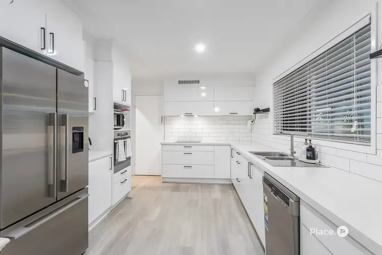 Fifth view of Homely house listing, 2 Farsley Court, Kippa-Ring QLD 4021
