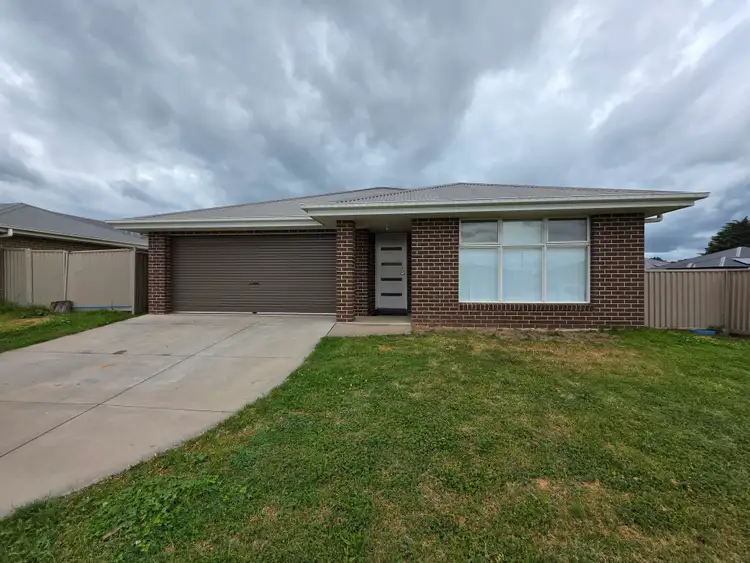 16A Cooper Crescent, Gormans Hill NSW 2795