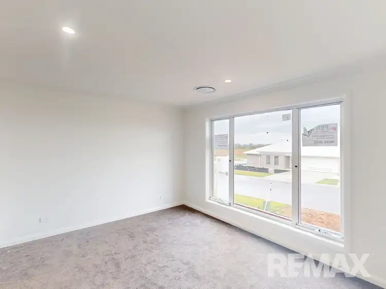 Second view of Homely semi-detached listing, 7 Roto Street, Gobbagombalin NSW 2650
