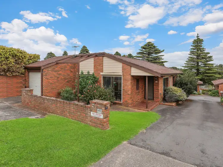 33 Mickle Crescent, Warrnambool VIC 3280