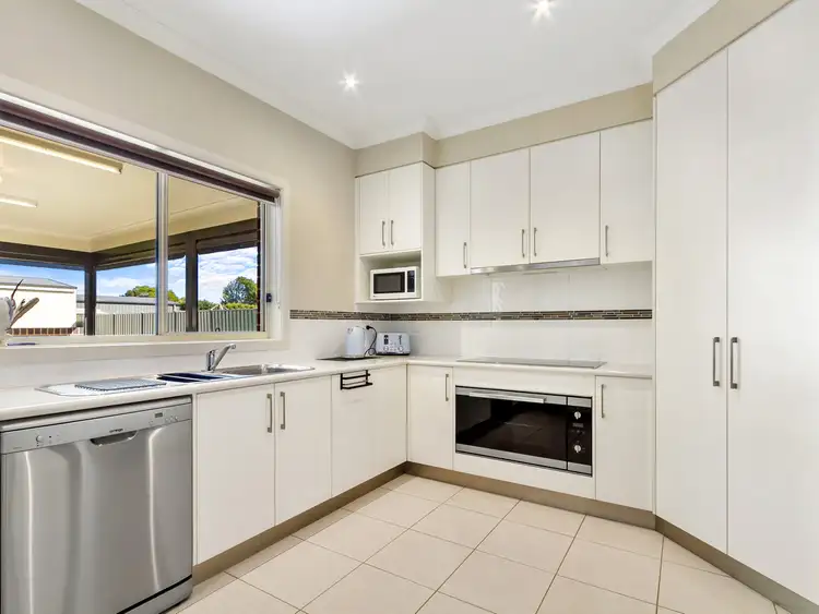 Sixth view of Homely house listing, 3 Calvert Court, Maffra VIC 3860