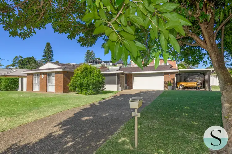 22 Caldwell Street, Caves Beach NSW 2281