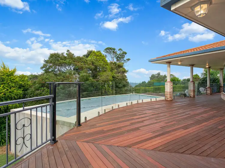 5 Dalston Court, Mount Lofty QLD 4350