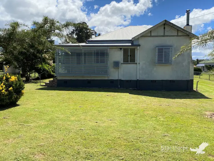 8 Lane Street, Stanthorpe QLD 4380