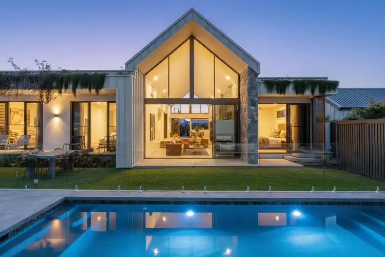 2 Kanooka Crescent, Bogangar NSW 2488