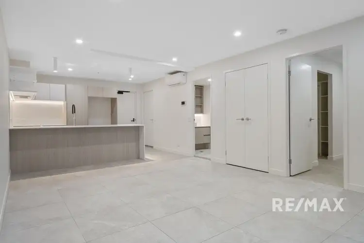 703/21 Carl Street, Woolloongabba QLD 4102