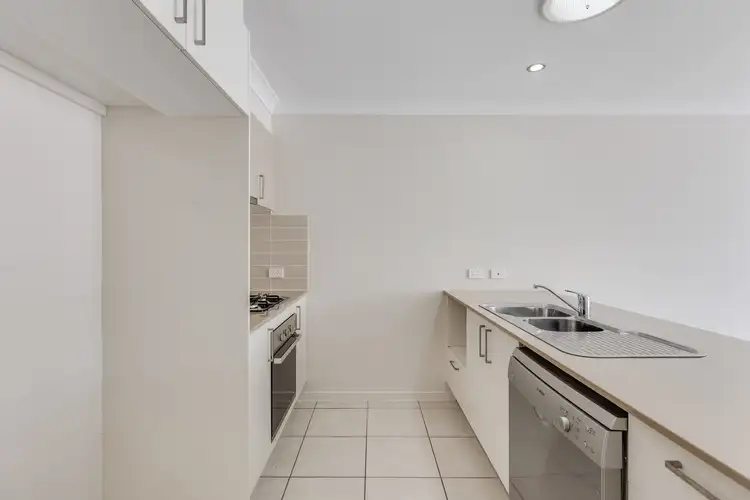 Third view of Homely unit listing, 2/104 Rowbotham Street, Rangeville QLD 4350