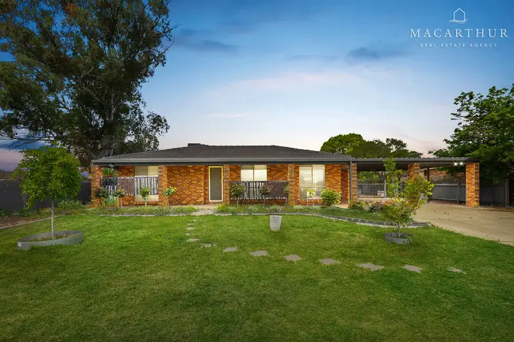 12 Balleroo Crescent