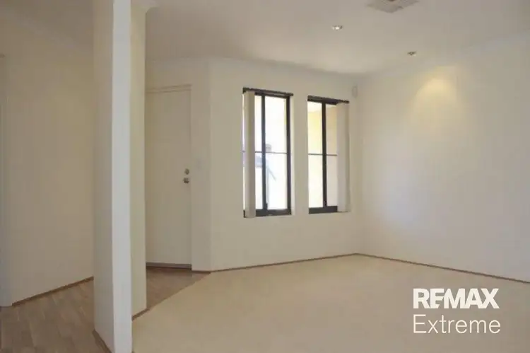 Fourth view of Homely house listing, 5 Vanrook Court, Carramar WA 6031