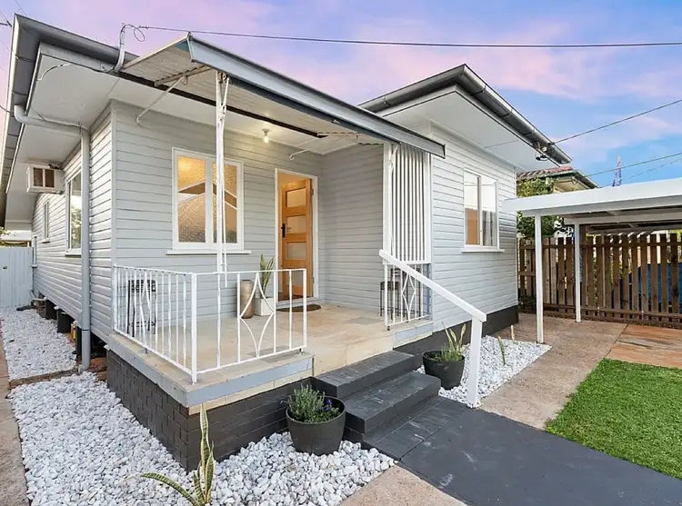 Second view of Homely house listing, 596 Oxley Avenue, Scarborough QLD 4020