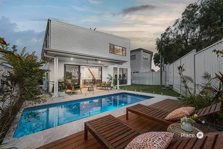 84 Kennington Road, Camp Hill QLD 4152