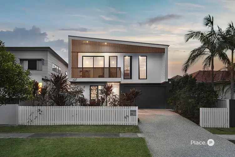 84 Kennington Road, Camp Hill QLD 4152