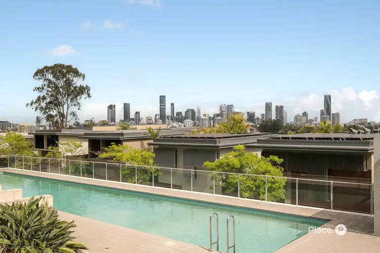 316/90 Wynnum Road, Norman Park QLD 4170
