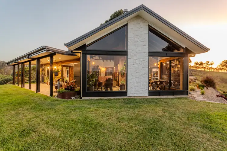 52 Kenman Road