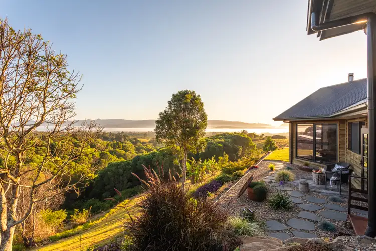 52 Kenman Road, Traveston QLD 4570