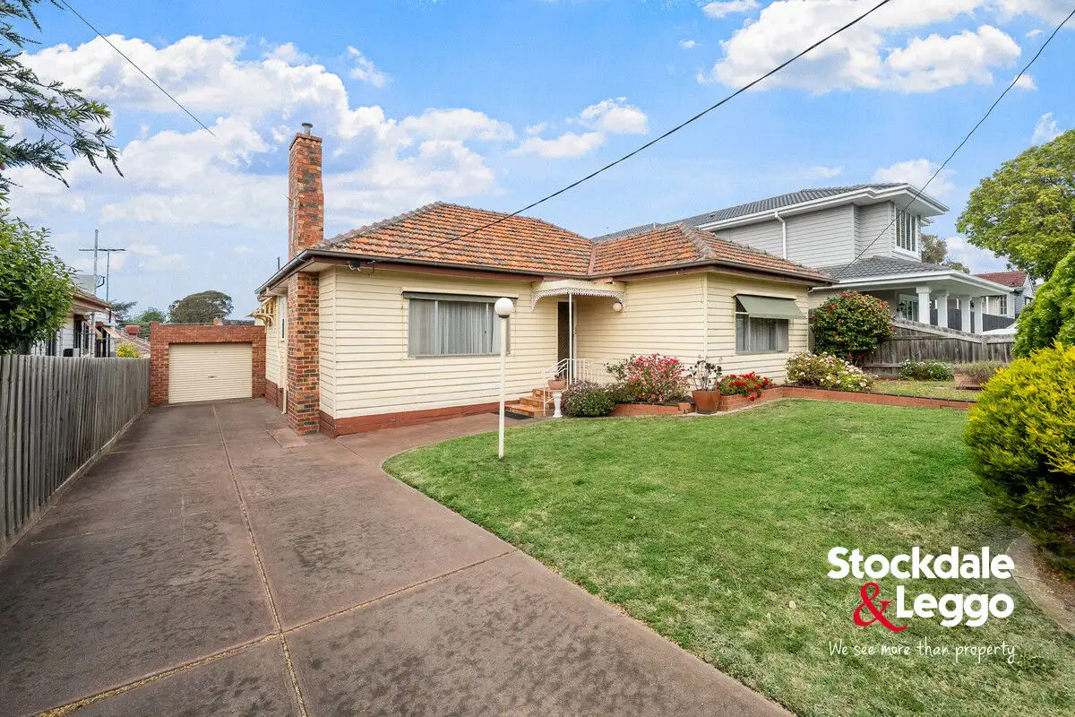 Main view of Homely house listing, 5 Pines Grove, Oak Park VIC 3046