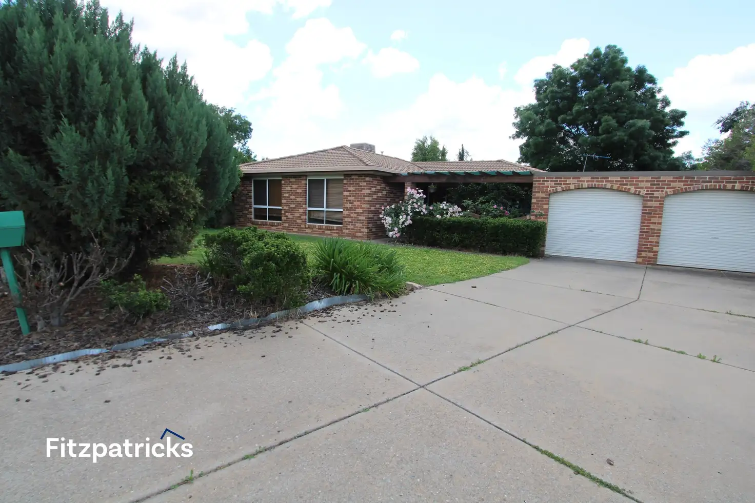 Main view of Homely house listing, 28 Langi Crescent, Glenfield Park NSW 2650