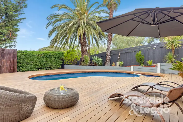 16 Alexander Avenue, Rye VIC 3941