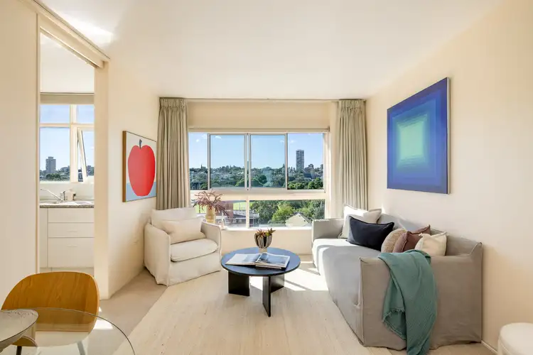 51-59 Roslyn Gardens