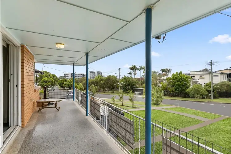 38 Hilltop Avenue, Chermside QLD 4032