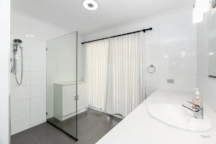 Fifth view of Homely house listing, 2/2 Kauri Street, Hillcrest QLD 4118